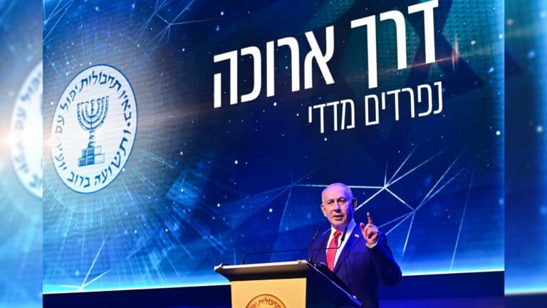 "יסודות משטר האימים באיראן נסדקו – וסופו ליפול"