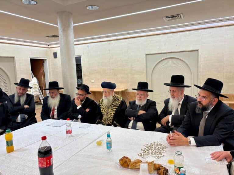הראשל"צ כינס את רבני הערים וחשף את התוכנית המהפכנית