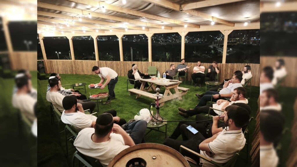 איצקוביץ': הטיסה שבוטלה, אורח בשיעור התניא וחתונות השנה