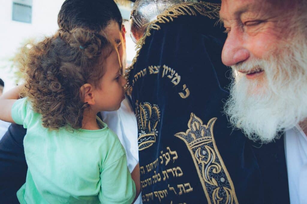 גלריה: הקהילה המאוחדת ברמת שלמה הכניסה ספר תורה