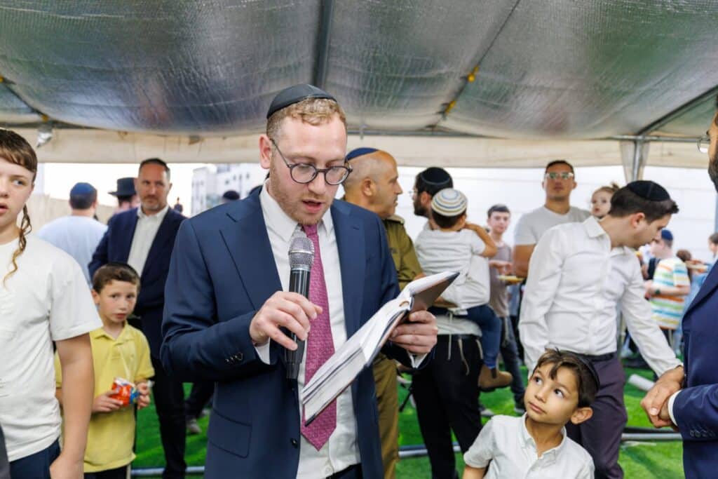 גלריה: הקהילה המאוחדת ברמת שלמה הכניסה ספר תורה