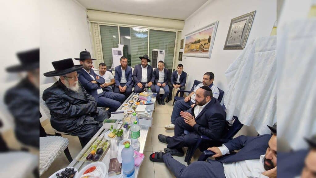 המשב"ק: דין התורה שמאיים על הישיבה והדמעות מול המצבה