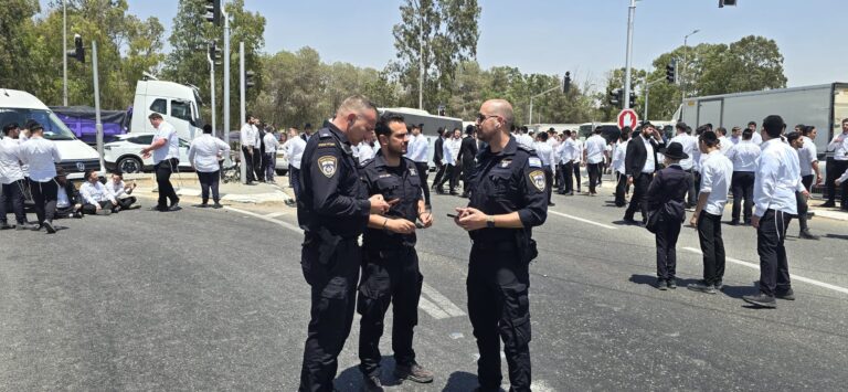 נעצר לבדיקה שגרתית והוסגר למשטרה הצבאית