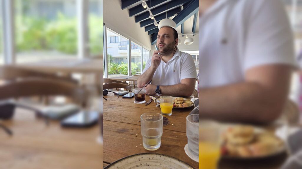 איצקוביץ': הדרמה בבית שמש, התוכי של ראש העיר ואורח בלשכה