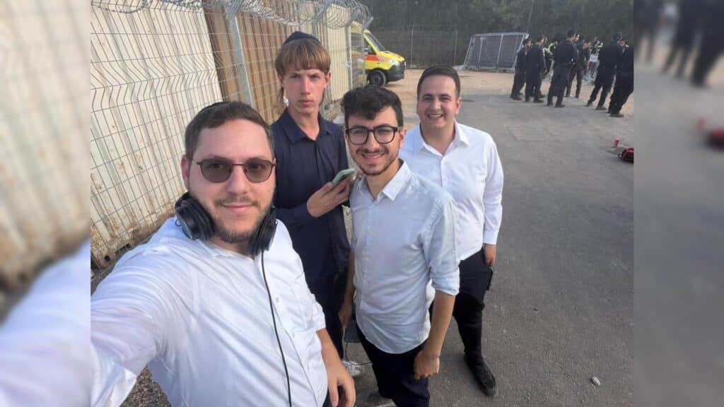 איצקוביץ': הדרמה בבית שמש, התוכי של ראש העיר ואורח בלשכה