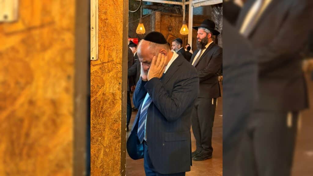 איצקוביץ': הדרמה בבית שמש, התוכי של ראש העיר ואורח בלשכה