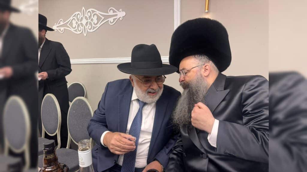 איצקוביץ': הדרמה בבית שמש, התוכי של ראש העיר ואורח בלשכה