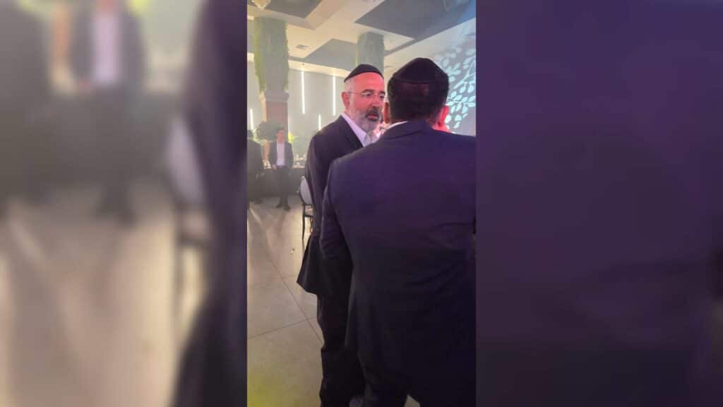 המשב"ק: המקורבים שמתביישים ב'עדה' והדרמה בשוליים