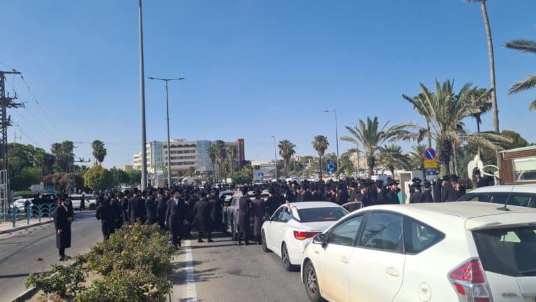 שחרור האברך החשוד בהזנחת תינוקו הוביל לעימותים