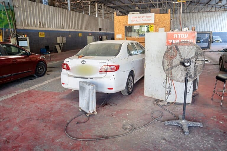 שוחד וטסטים פיקטיביים: המבצע של המשטרה במכון הרישוי