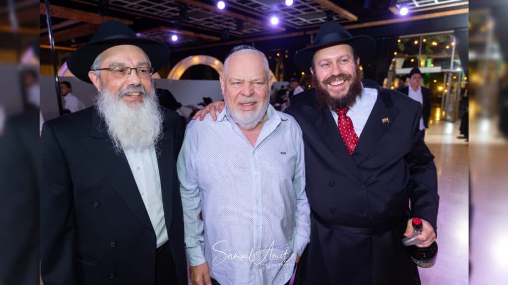העיתונאי החב"די השיא את בתו: צמרת המדינה עלתה לאחל מזל"ט