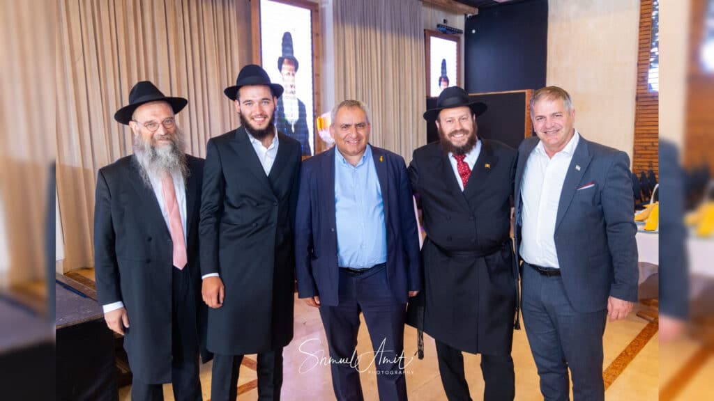 העיתונאי החב"די השיא את בתו: צמרת המדינה עלתה לאחל מזל"ט