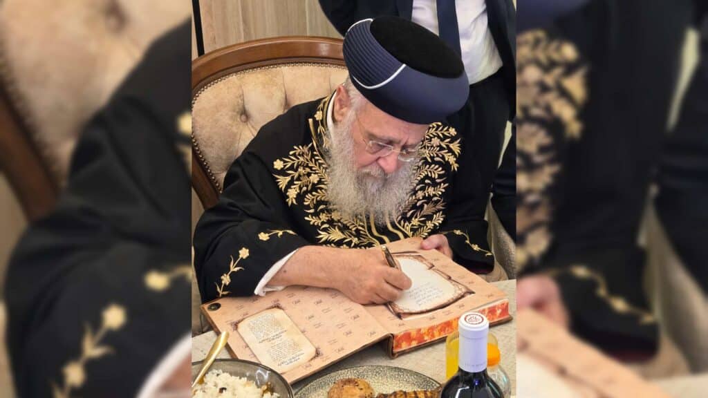 ברקע הדיווחים על מתיחות: ההקדשה של הראשון לציון לדרעי