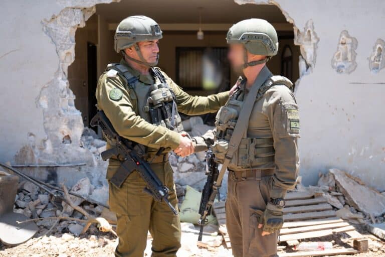 הרמטכ"ל: "ההפסקת אש שברירית – חיזבאללה במצוקה"