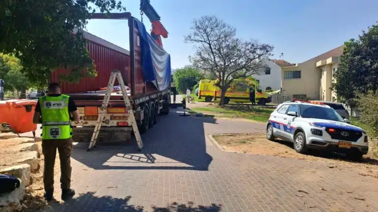 לוח שיש קרס על מילואימניק ביום הולדתו ה-34 לוח שיש קרס על מילואימניק ביום הולדתו ה-34