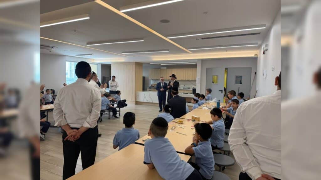 היסטוריה בפנמה: רבה של רוסיה במסע חיזוק וסיום הש"ס