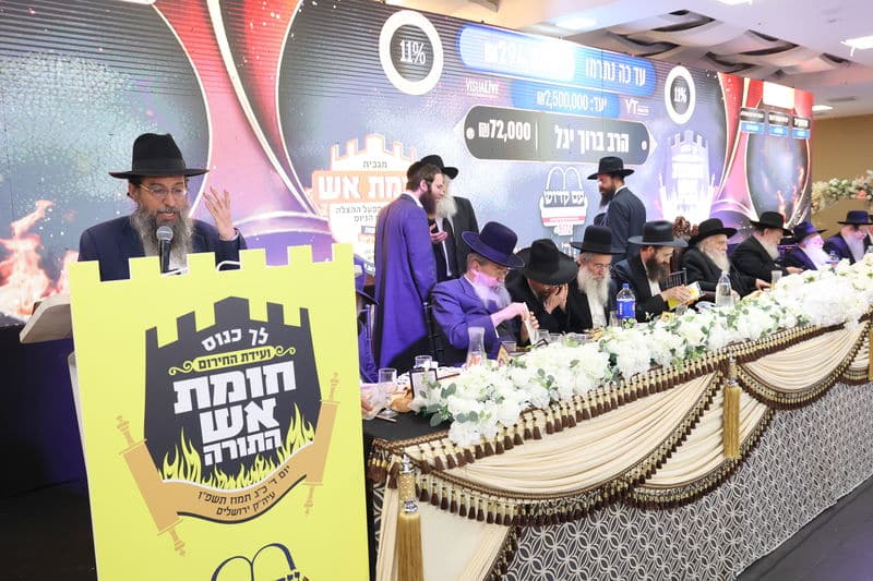 ההמונים רקדו לכבוד אסיר עולם התורה ששב מהכלא ההמונים רקדו לכבוד אסיר עולם התורה ששב מהכלא
