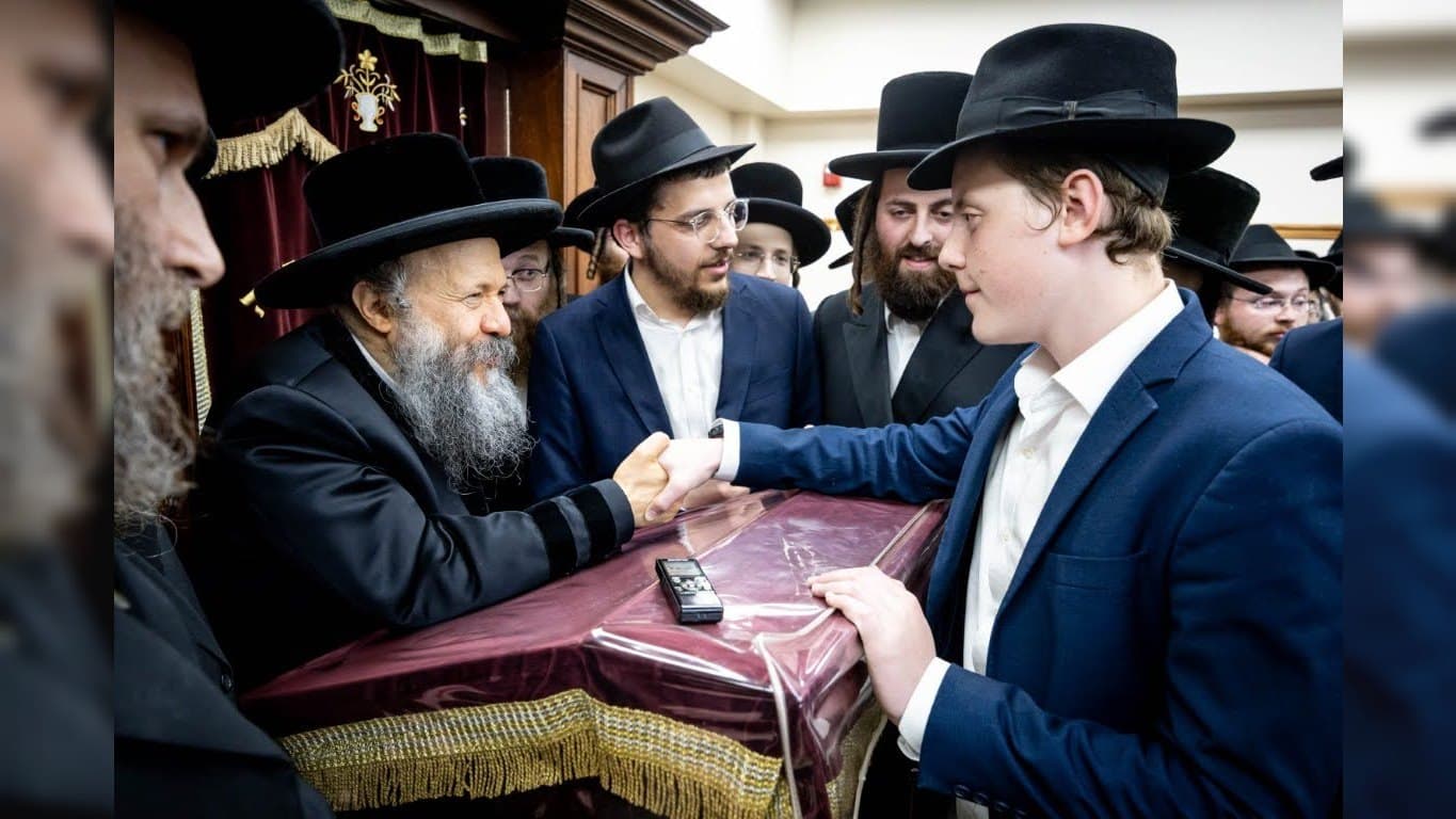גלריה: תלמידי הישיבה ממוסקבה נבחנו אצל גדולי הדור בארה"ב