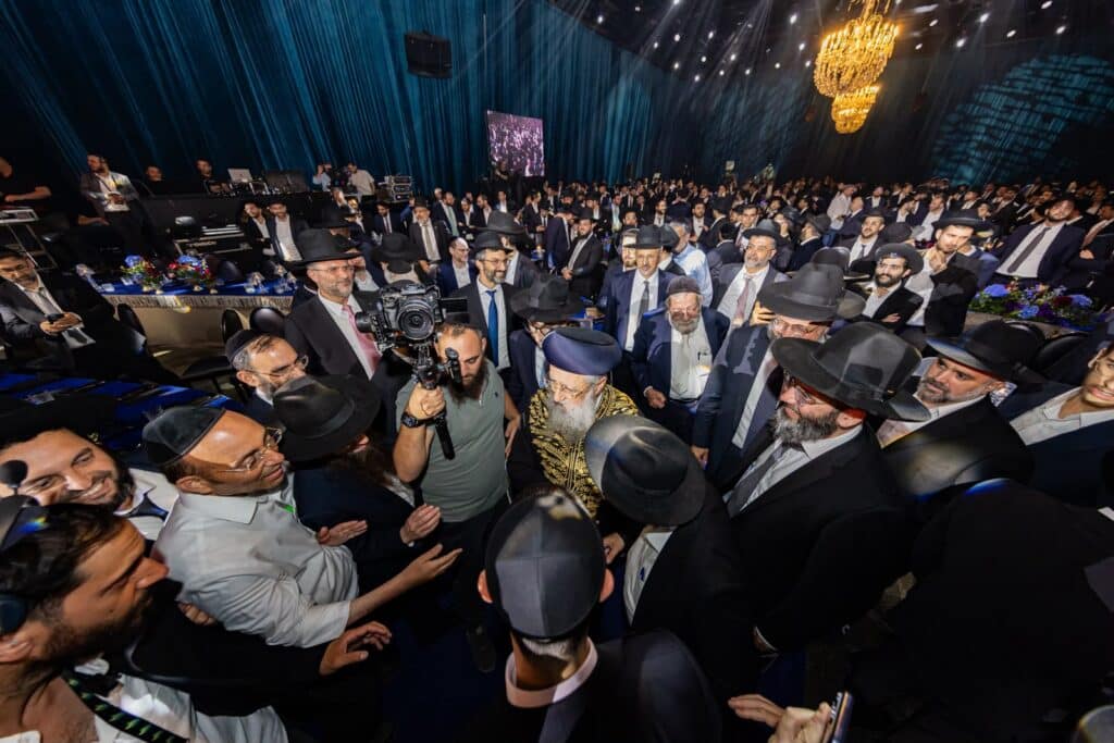 40 שנים לממלכת התורה 'יחווה דעת'