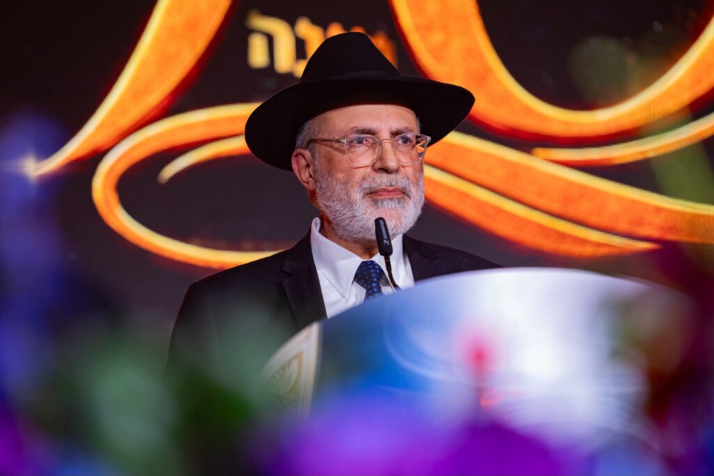 40 שנים לממלכת התורה 'יחווה דעת'