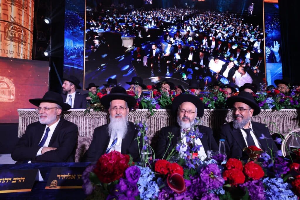 40 שנים לממלכת התורה 'יחווה דעת'