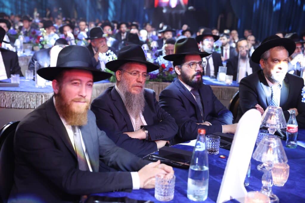 40 שנים לממלכת התורה 'יחווה דעת'