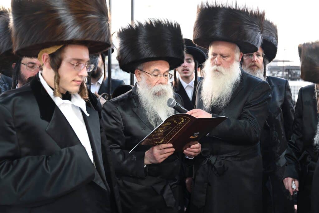 השמחה הגדולה בקריית צאנז - נישואי נכדת האדמו"רים