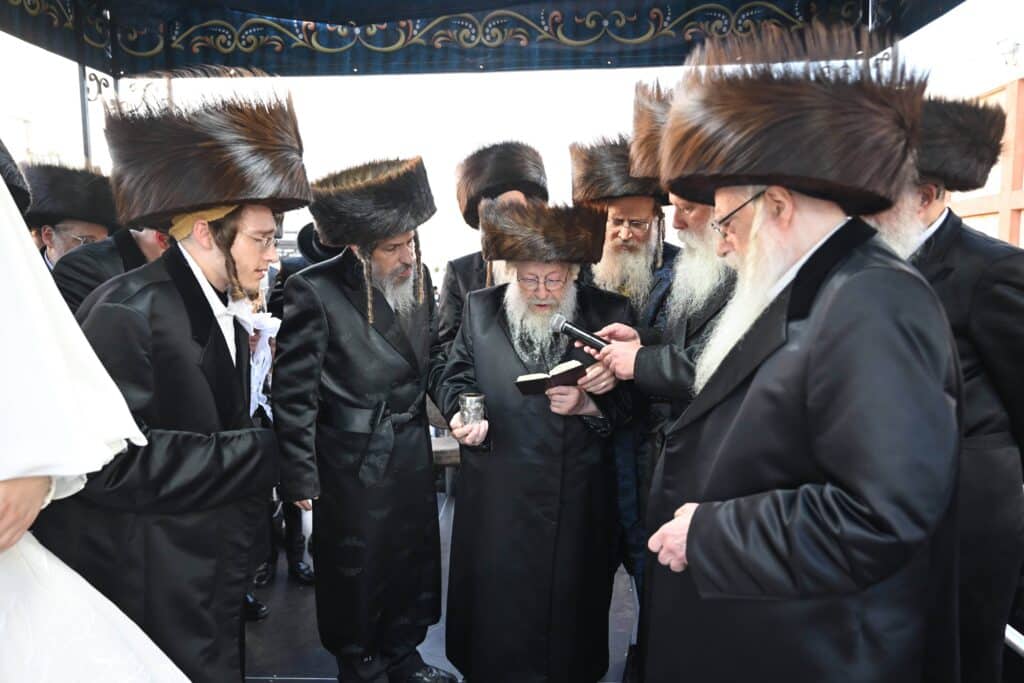 השמחה הגדולה בקריית צאנז - נישואי נכדת האדמו"רים