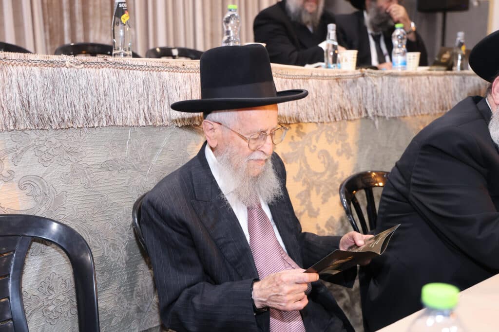 גלריה: ילדי 'מוסדי עולם' במסיבת חומש מרגשת