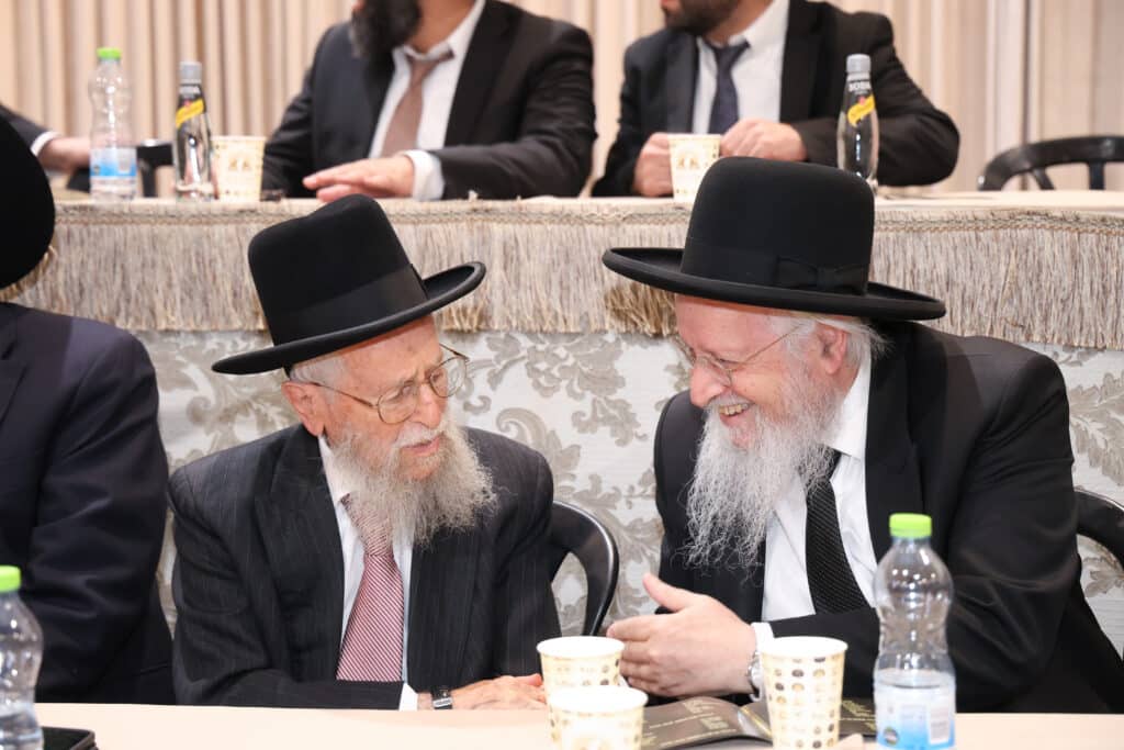 גלריה: ילדי 'מוסדי עולם' במסיבת חומש מרגשת