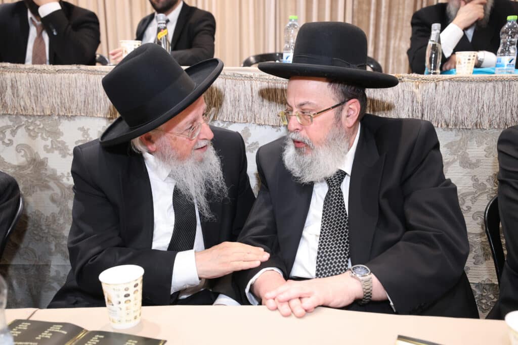 גלריה: ילדי 'מוסדי עולם' במסיבת חומש מרגשת