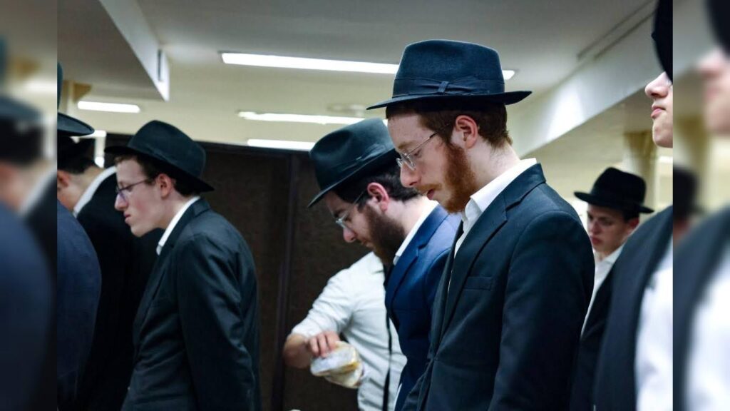גלריה: תלמידי הישיבה ממוסקבה נבחנו אצל גדולי הדור בארה"ב