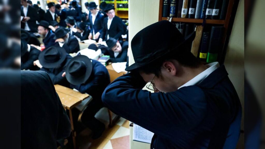 גלריה: תלמידי הישיבה ממוסקבה נבחנו אצל גדולי הדור בארה"ב