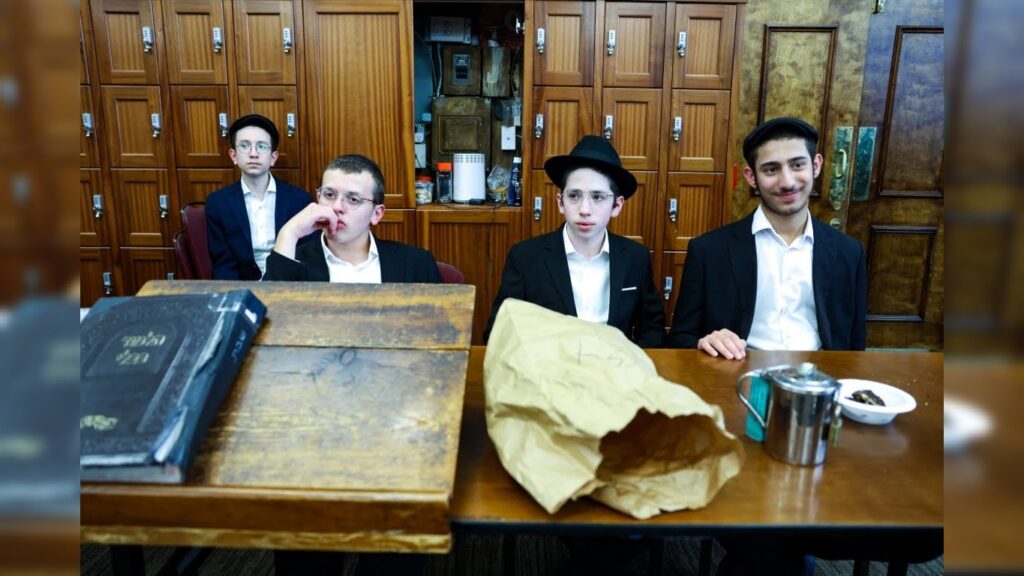 גלריה: תלמידי הישיבה ממוסקבה נבחנו אצל גדולי הדור בארה"ב