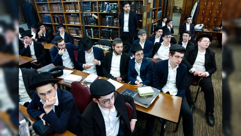 גלריה: תלמידי הישיבה ממוסקבה נבחנו אצל גדולי הדור בארה"ב
