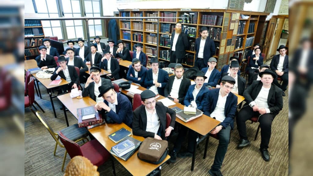 גלריה: תלמידי הישיבה ממוסקבה נבחנו אצל גדולי הדור בארה"ב