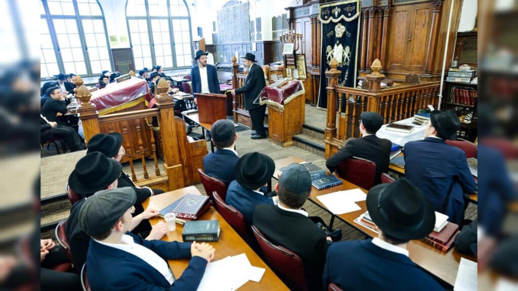 גלריה: תלמידי הישיבה ממוסקבה נבחנו אצל גדולי הדור בארה"ב