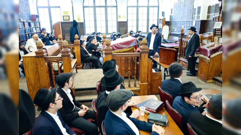 גלריה: תלמידי הישיבה ממוסקבה נבחנו אצל גדולי הדור בארה"ב
