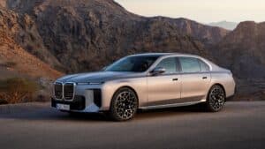 BMW משיקה סדרה 7 חדשה: יותר טווח, יותר טכנולוגיה