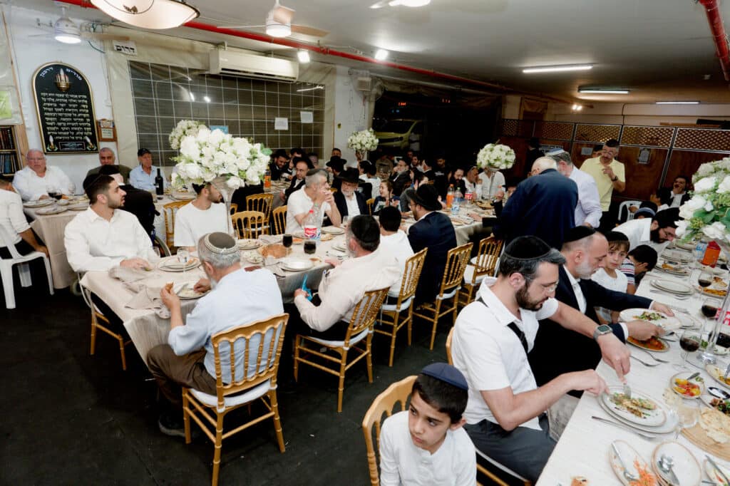 גלריה: הקהילה ערכה סיום על חזון עובדיה - הראש"ל הגיע לברך