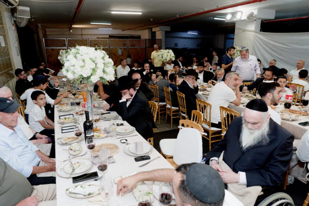 גלריה: הקהילה ערכה סיום על חזון עובדיה - הראש"ל הגיע לברך