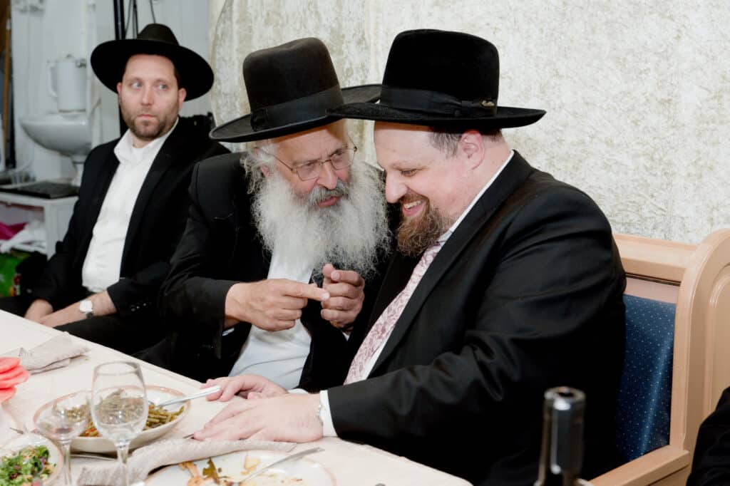 גלריה: הקהילה ערכה סיום על חזון עובדיה - הראש"ל הגיע לברך