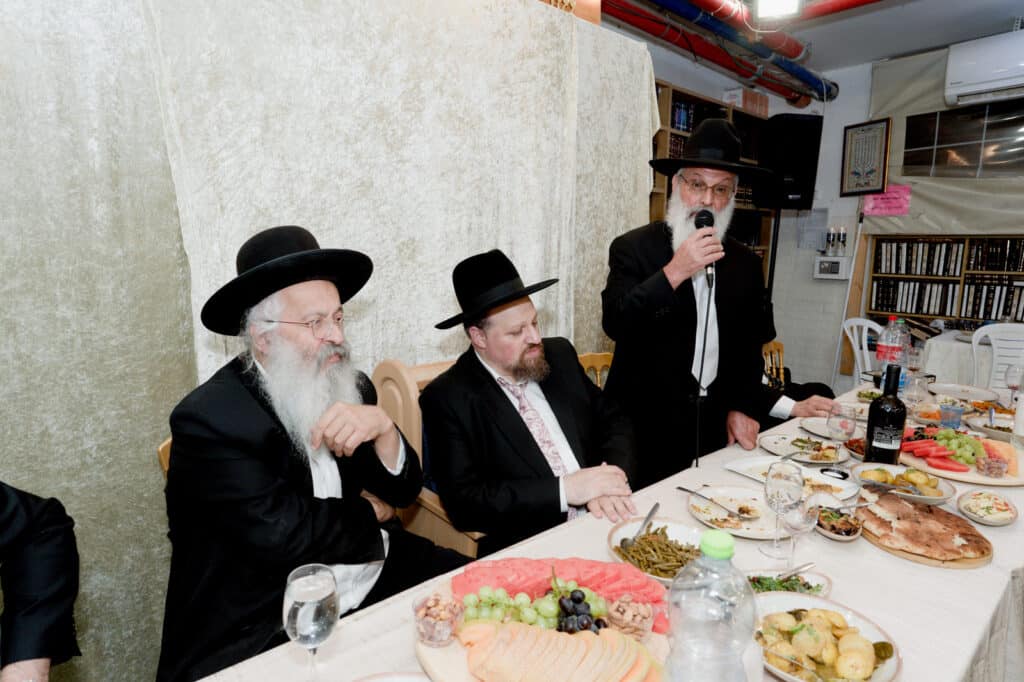 גלריה: הקהילה ערכה סיום על חזון עובדיה - הראש"ל הגיע לברך