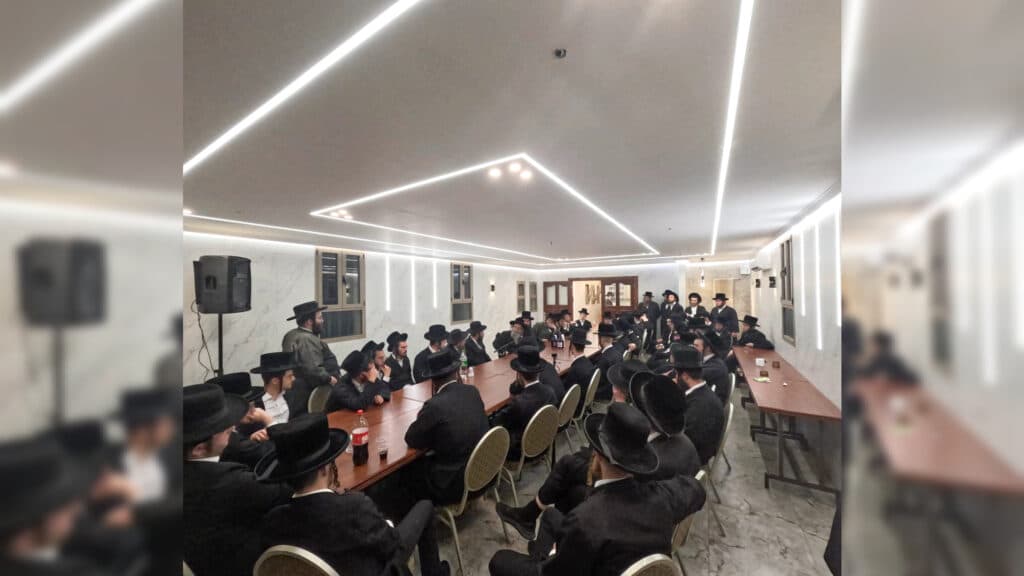 הרה"צ רבי אלימלך בידרמן בשיחת חיזוק בישיבת 'אהבת דוד'