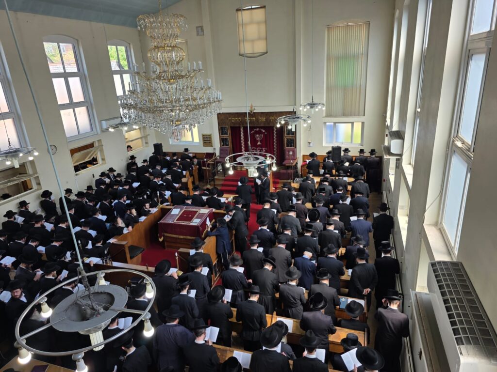 המשב"ק: דאגה בחסידות, הרפיון בישיבה והפאות ששינו צבע