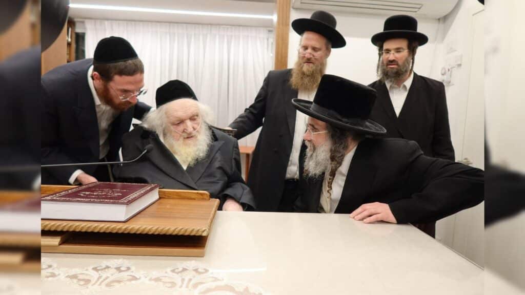 המשב"ק: דאגה בחסידות, הרפיון בישיבה והפאות ששינו צבע