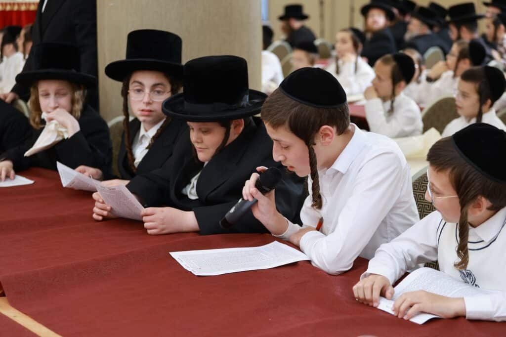 תלמידי הת"ת הדהימו את הדיינים וההורים