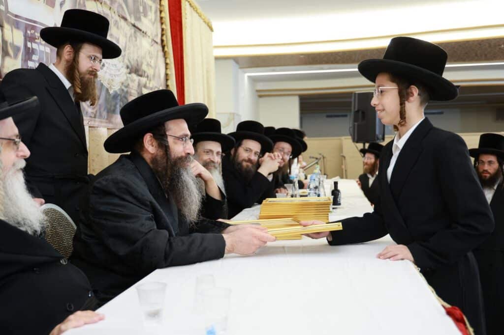 תלמידי הת"ת הדהימו את הדיינים וההורים