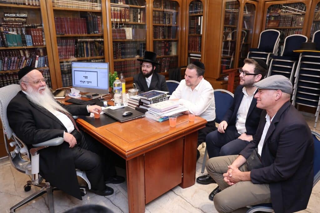 איצקוביץ': השיחות הליליות בכנסת והבדחן שהפך לקוסם
