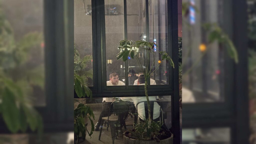 איצקוביץ': השיחות הליליות בכנסת והבדחן שהפך לקוסם